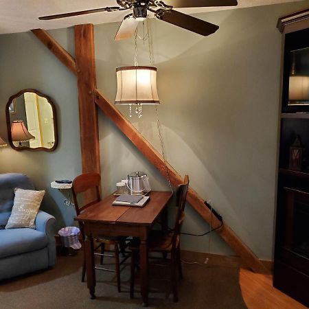 The Barn Inn Bed And Breakfast Millersburg Exterior photo