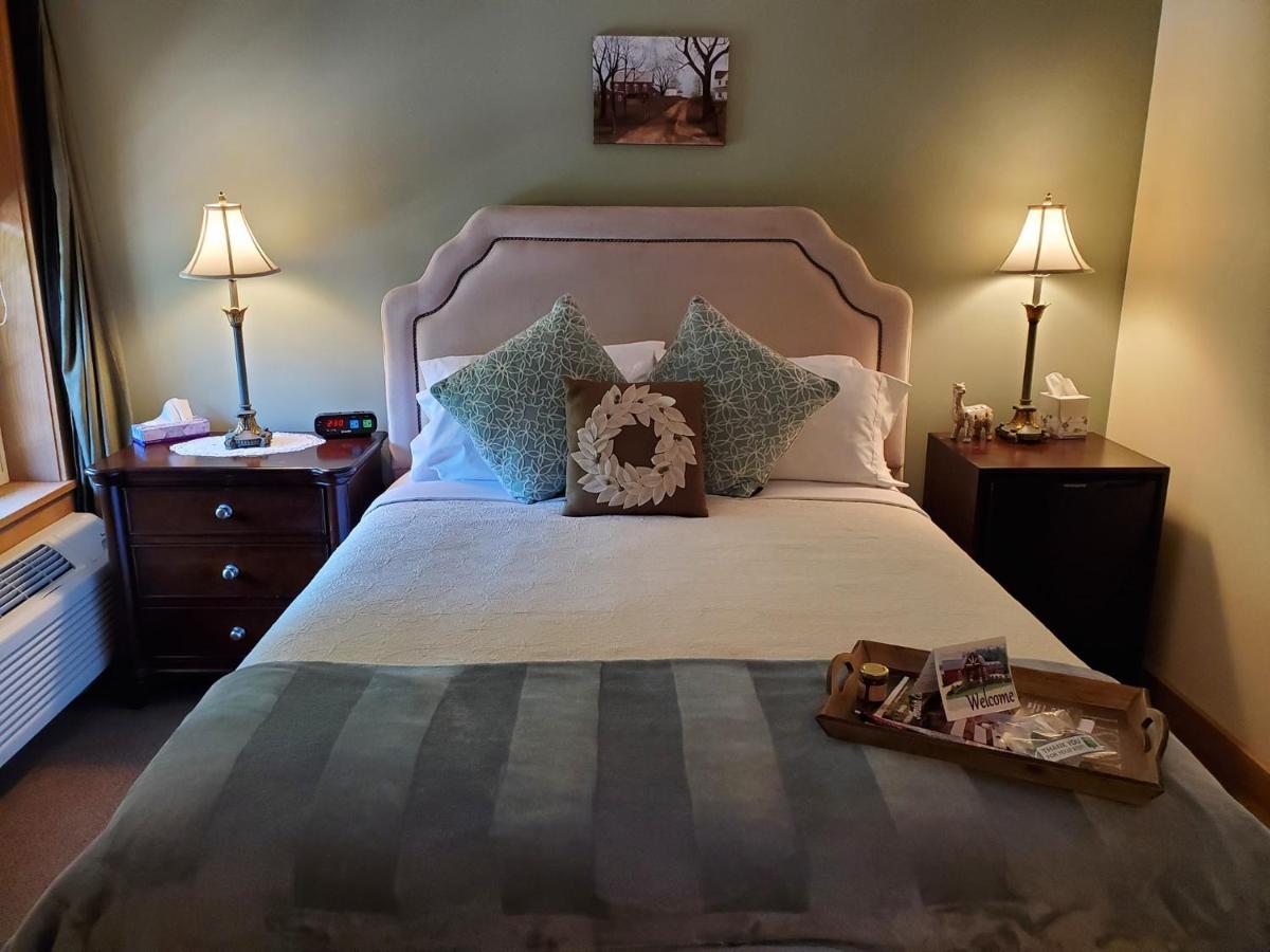 The Barn Inn Bed And Breakfast Millersburg Exterior photo