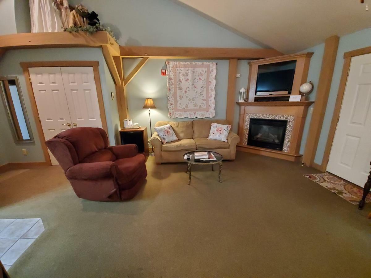 The Barn Inn Bed And Breakfast Millersburg Exterior photo